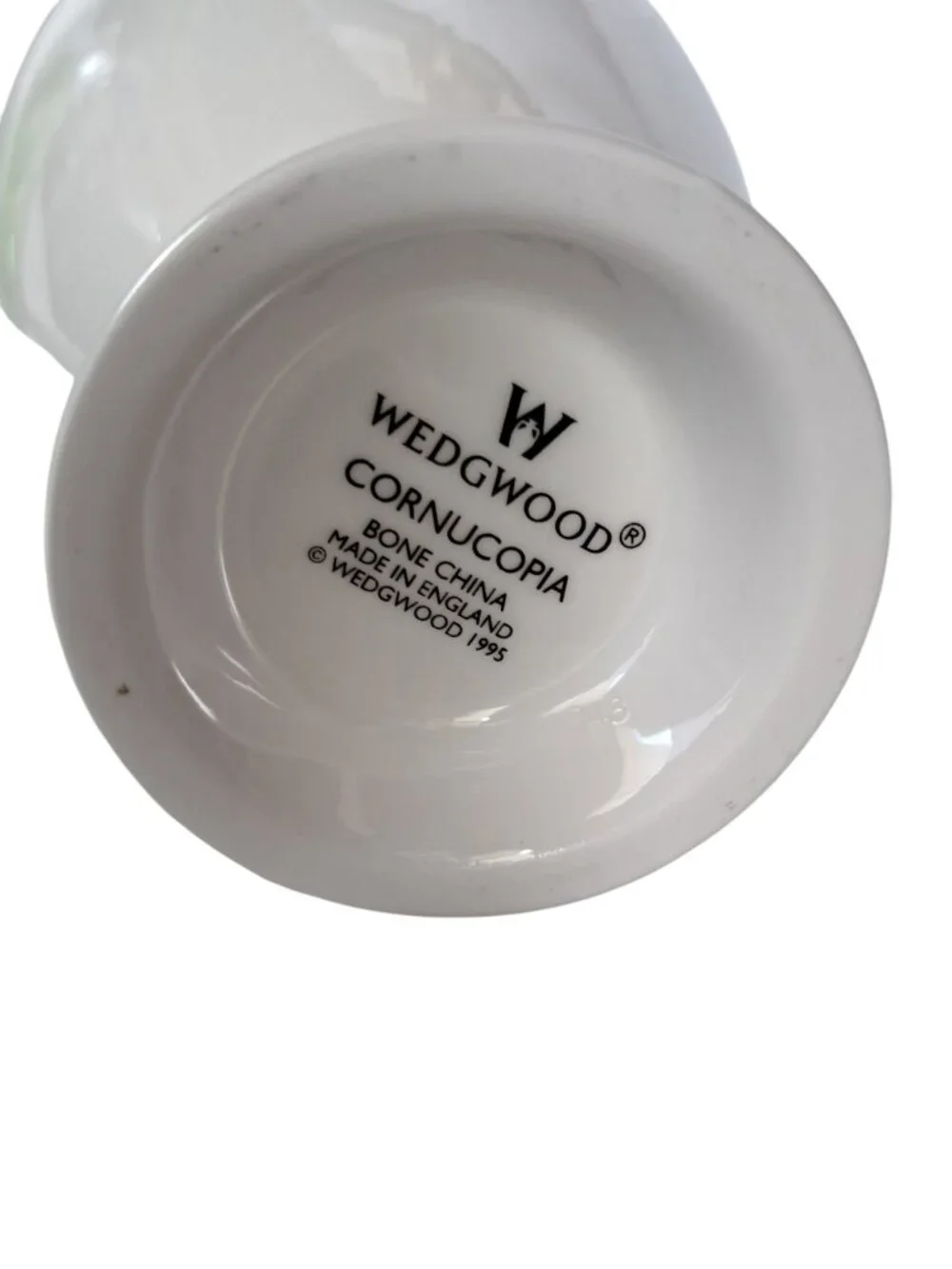 Wedgwood Cornucopia Elizabethan Vase Art Pottery 6